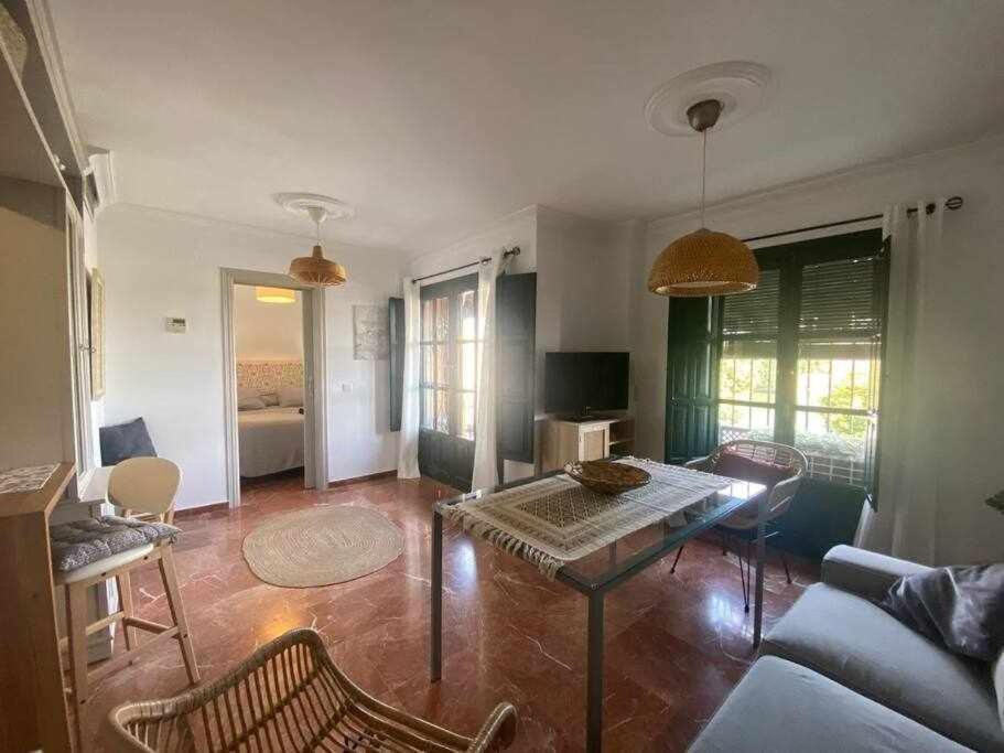 Apartamento Con Vistas Al Rio Sevilla Bagian luar foto