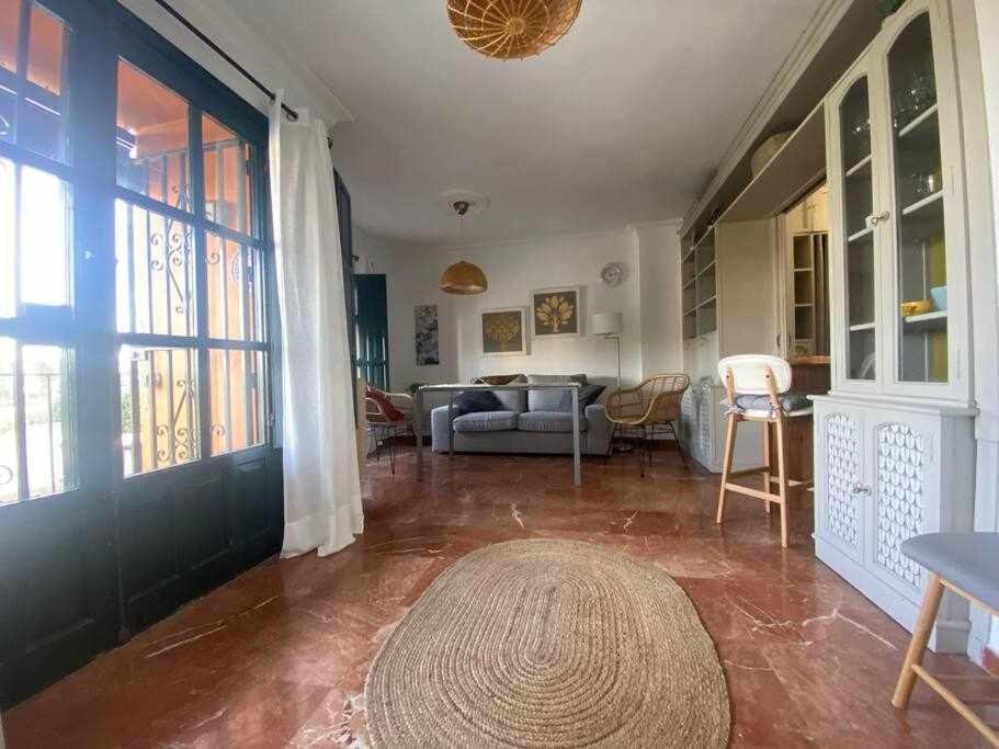 Apartamento Con Vistas Al Rio Sevilla Bagian luar foto