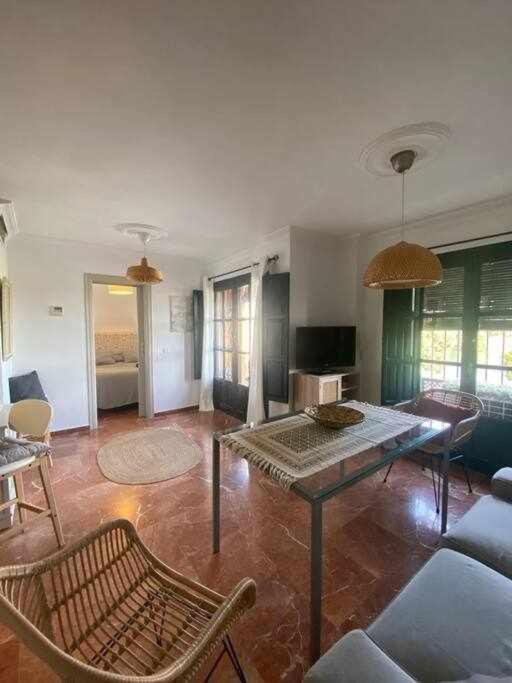 Apartamento Con Vistas Al Rio Sevilla Bagian luar foto